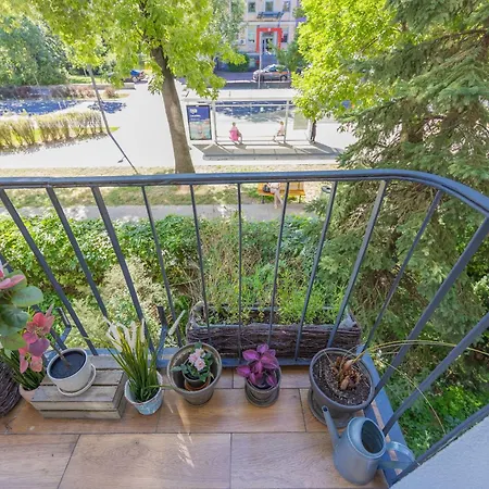 公寓 Bright In Saska Kepa Near Pge Narodowy By Renters *