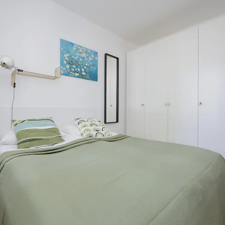 Bright In Saska Kepa Near Pge Narodowy By Renters Warsaw