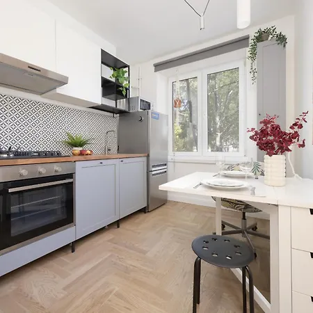 Bright In Saska Kepa Near Pge Narodowy By Renters