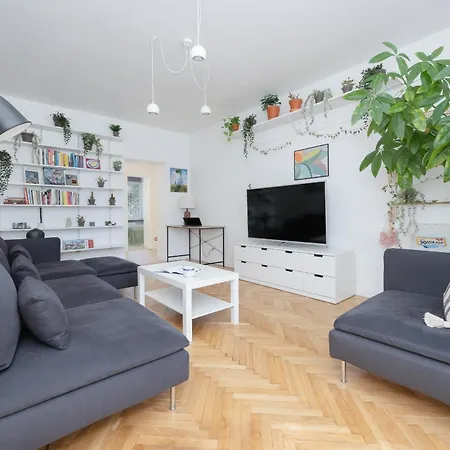 Bright In Saska Kepa Near Pge Narodowy By Renters Warsaw